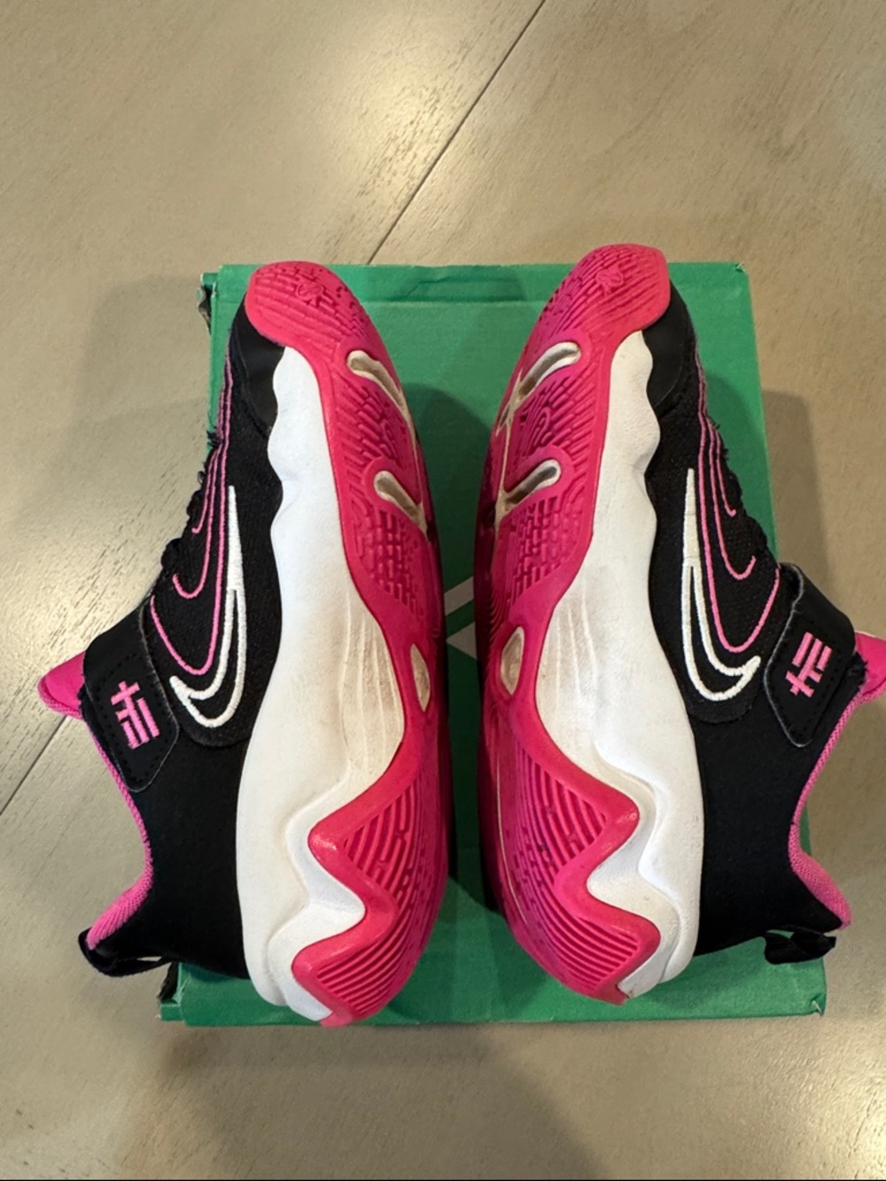Giannis Nike Kids Black Pink Athletic Sneakers size 12c - Picture 5 of 10